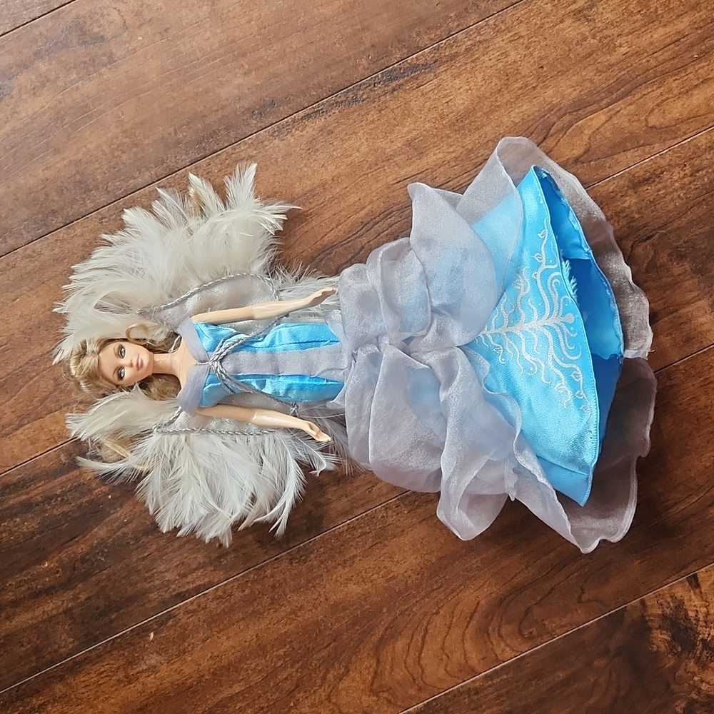 2008 angel barbie Canada exclusive